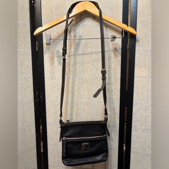 DOONEY & BOURKE Pebbled Leather Adjustable Crossbody Bag - Picture 5 of 15